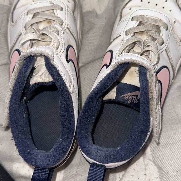 Nike - Picture 6 of 6